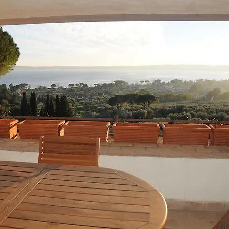 Appartamento Sabatinus Trevignano Romano Exterior photo